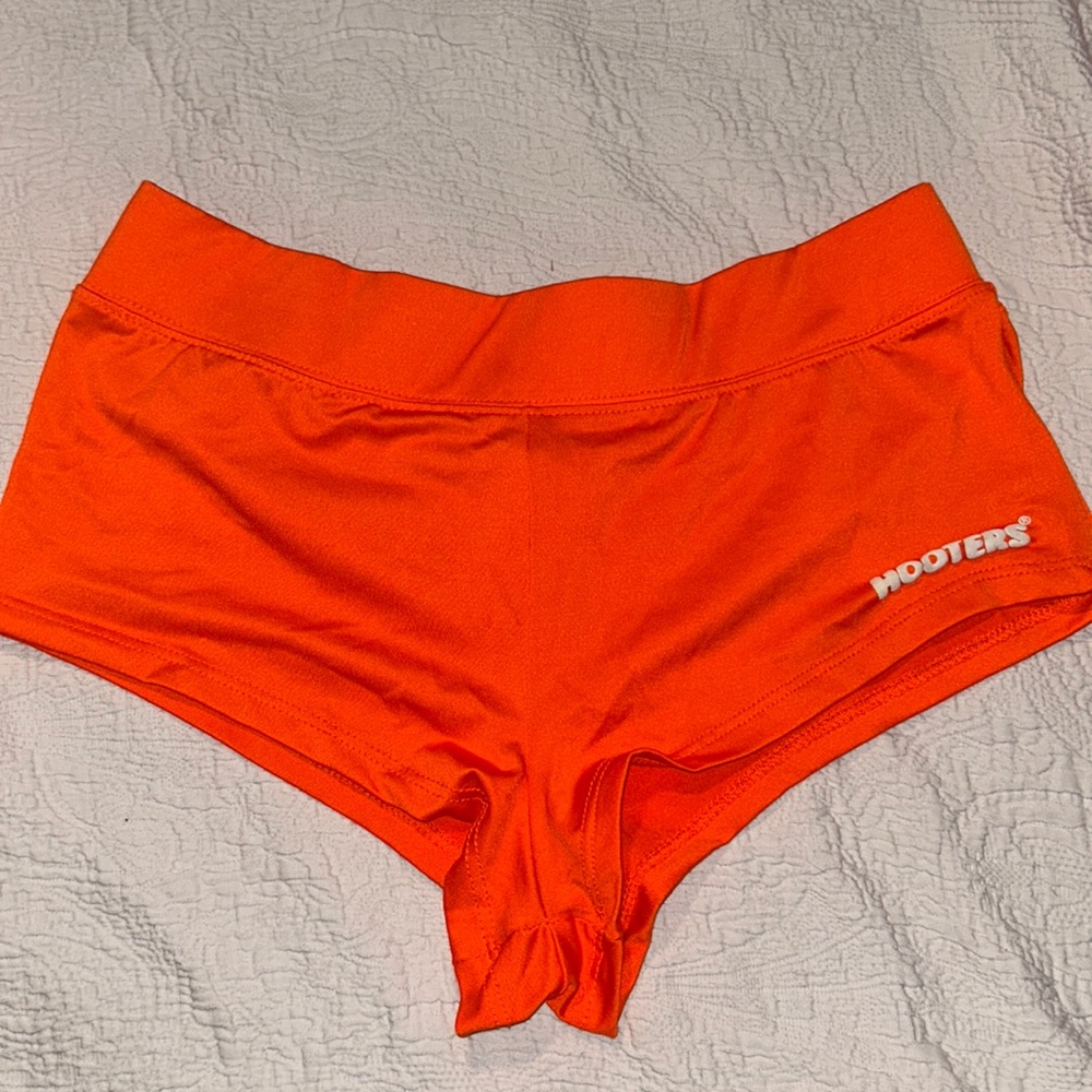 Medium new style thong hooters shorts!